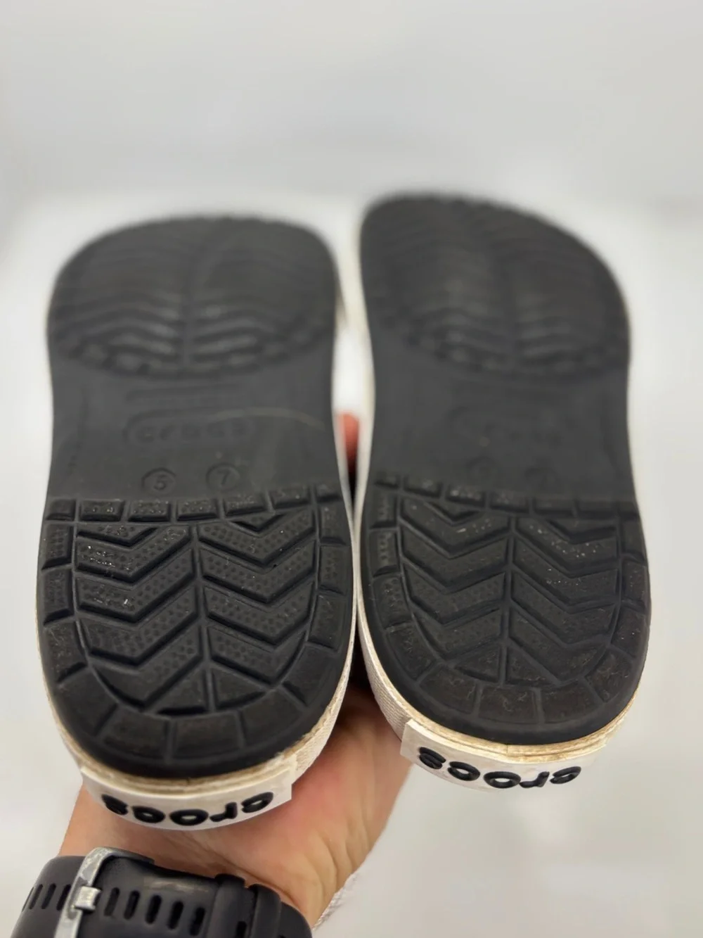 Crocs Crocband Clogs Black White Women’s 7 Men’s 5 Slip On Comfort Shoes